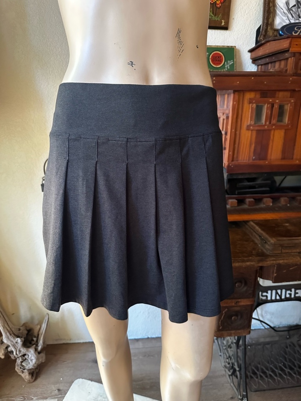 Vuori Grey Women's Athletic Skirt